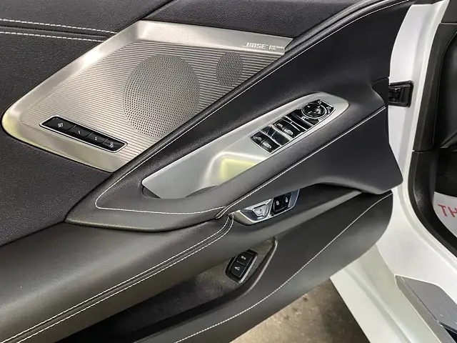 
										Chevrolet Corvette LT2 full									