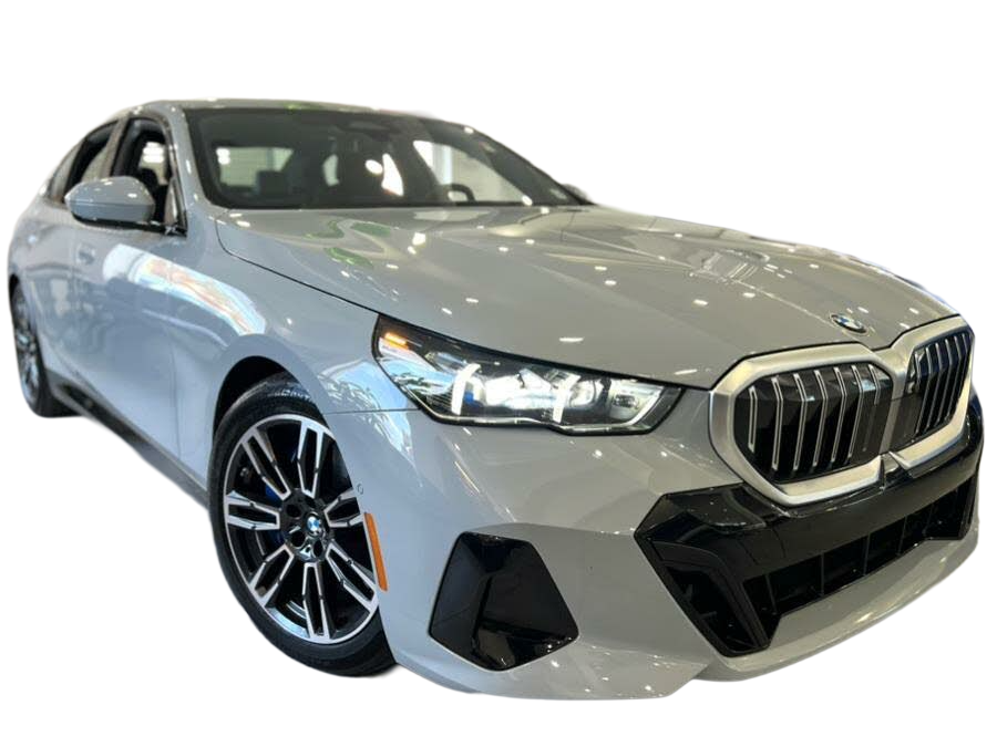 
								BMW 5 Series 540i xDrive full									