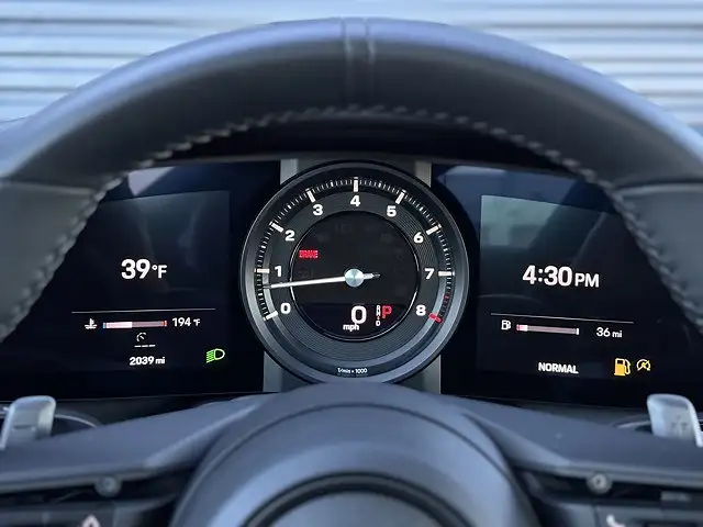 
								Porsche 911 Carrera T full									