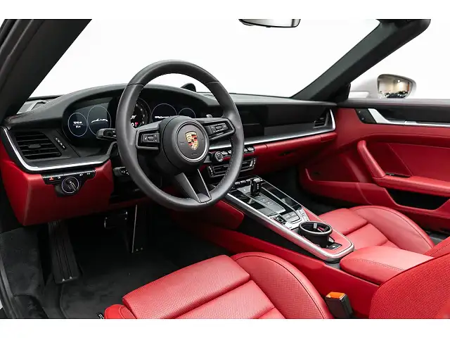 
								Porsche 911 Carrera 4S Cabriolet full									