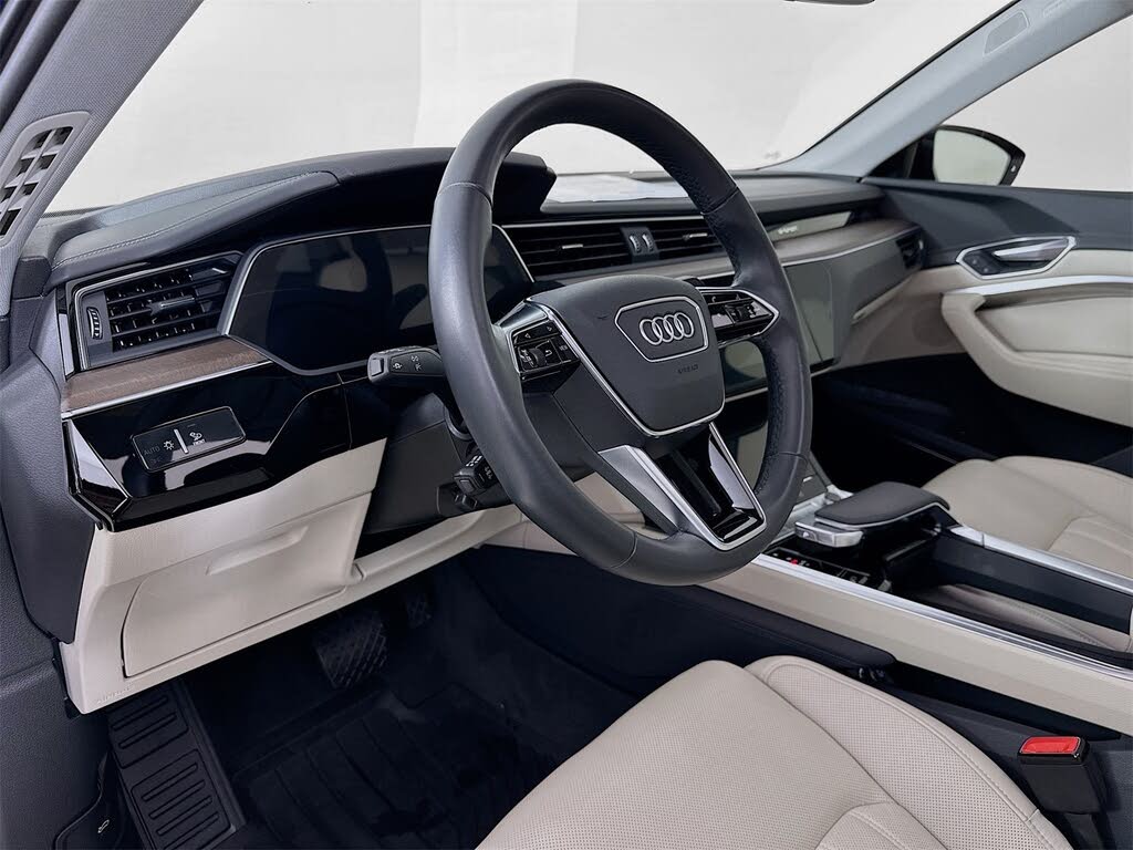 
								Audi e-tron Prestige S Line Quattro Sportback AWD full									