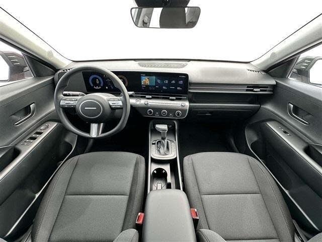 
								Hyundai Kona SE AWD full									