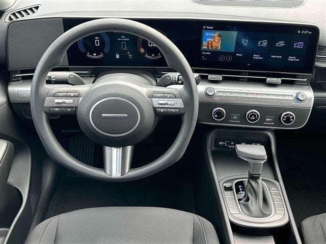 
								Hyundai Kona SE AWD full									