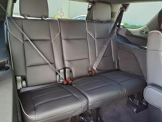 
								Cadillac Escalade Premium Luxury full									