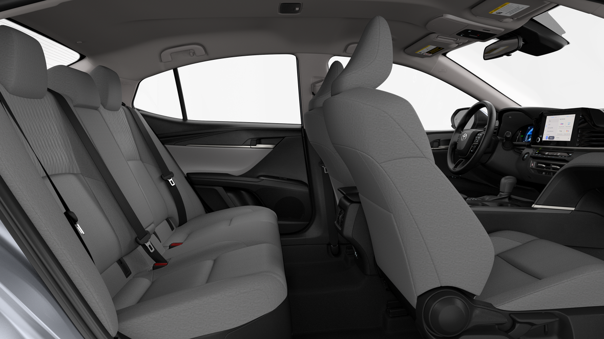 
								Toyota Camry LE full									