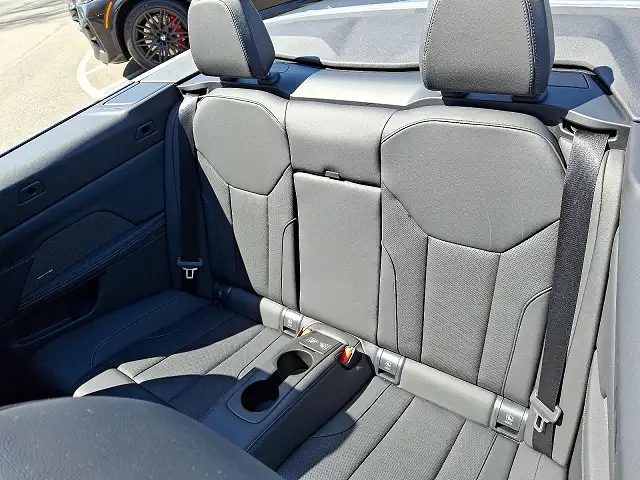 
								BMW 4 Series 430i xDrive full									