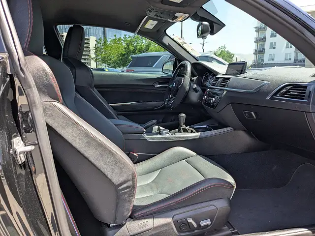 
								BMW M2 Competition full									