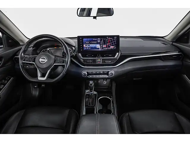 
								Nissan Altima SR full									