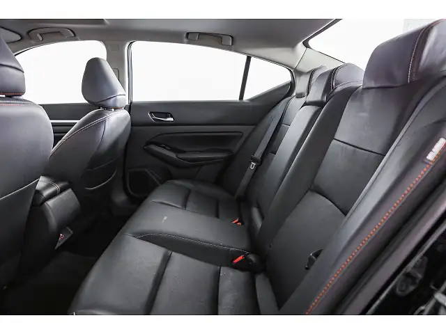 
								Nissan Altima SR full									