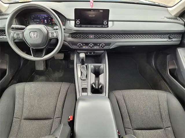 
								Honda Accord LX full									