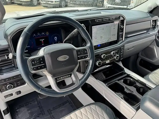 
								Ford F-250 Limited full									