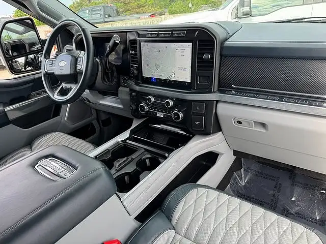 
								Ford F-250 Limited full									